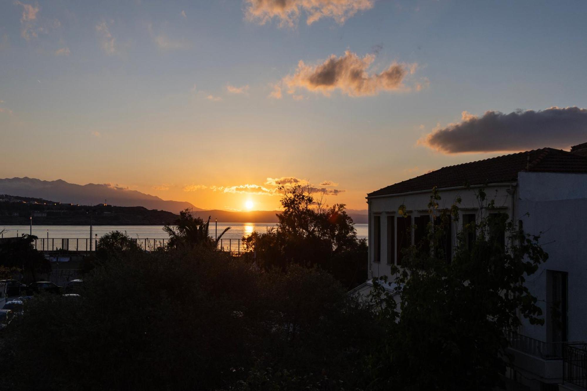 Amalen Suites Adults Only Rethymno  ภายนอก รูปภาพ
