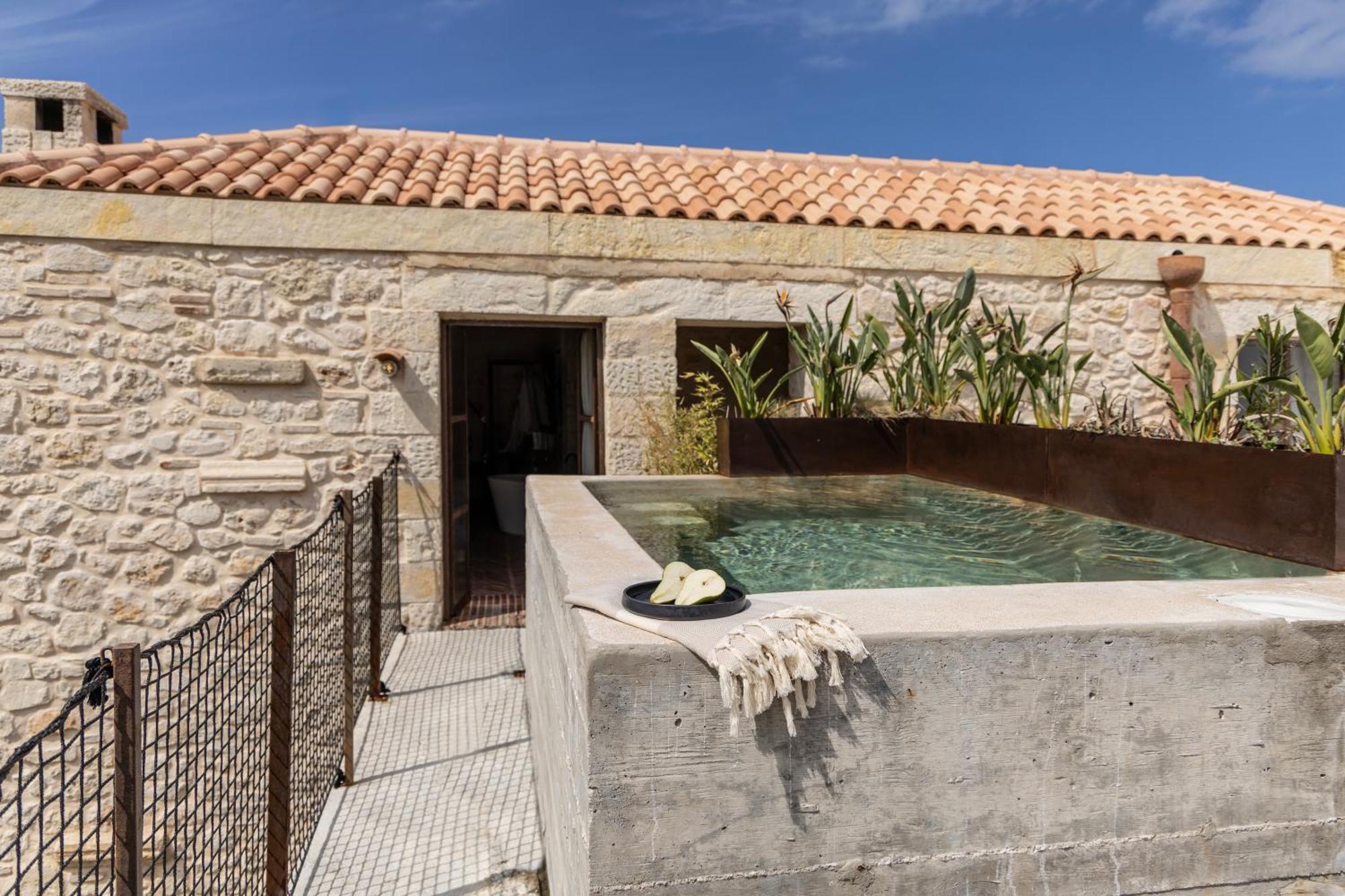 Amalen Suites Adults Only Rethymno  ภายนอก รูปภาพ